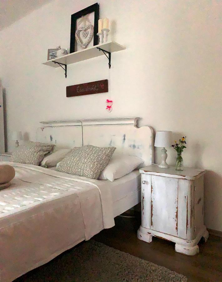 Gyere Be Vendeghaz Apartment Dregelypalank Bagian luar foto